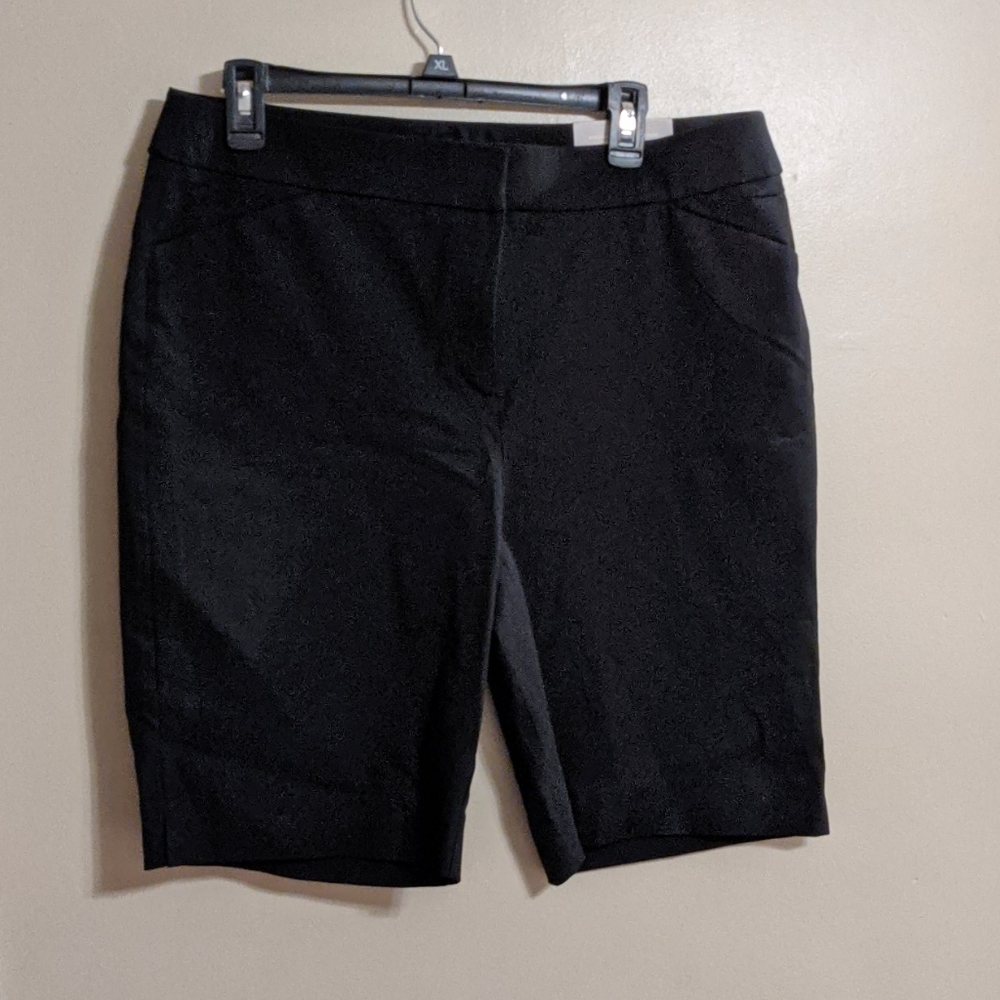 Women's bermuda sports